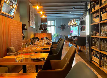 Qrudo Food & Wine