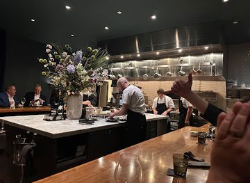 minnesota/minneapolis/restaurant/demi