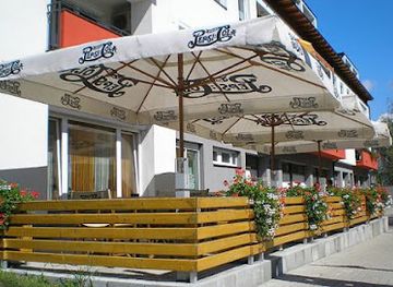 hungary/szabolcs-szatmar-bereg/restaurant/cseko-cukraszda-es-gyorsetterem