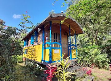 ecuador/central-sierra/restaurant/hosteria-la-roulotte-mindo-ecuador