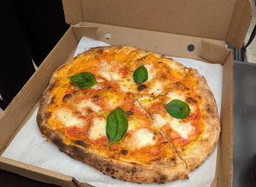 canada/cape-breton-island/restaurant/south-harbour-pines-woodfired-pizza