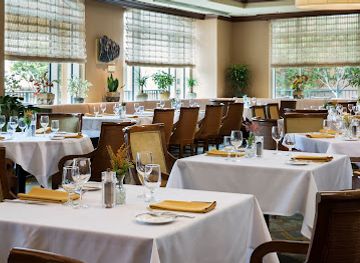 south-carolina/grand-strand/restaurant/waterscapes-restaurant-at-marina-inn-grande-dunes