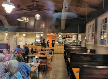 ohio/amish-country/restaurant/park-street-pizza