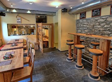 switzerland/wengen/restaurant/pickel-bar