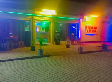 suriname/brokopondo/restaurant/parapasi-lounge