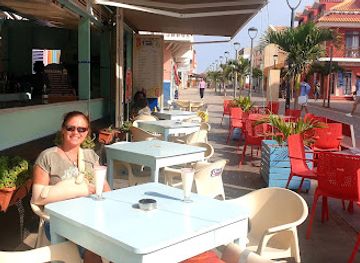 cabo-verde/santa-luzia/restaurant/meky-s-burger-bar