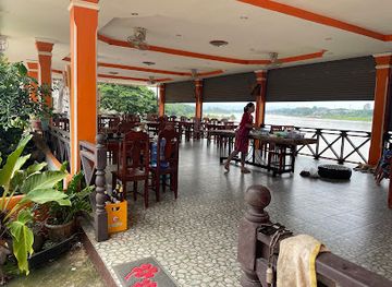 laos/bokeo-province/restaurant/phonevichit