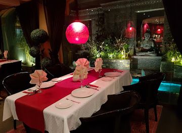 pakistan/central-punjab/restaurant/red-lotus