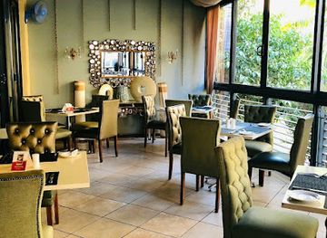 zambia/kasanka-bat-forest/restaurant/the-royal-dil