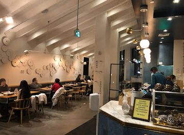 canada/toronto/distillery-district/restaurant/souk-tabule