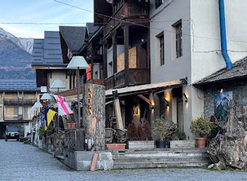 georgia/mestia/restaurant/cafe-laila