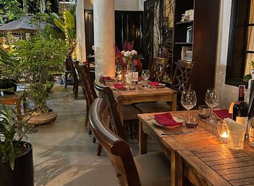 vietnam/nha-trang/tran-phu-beach/restaurant/dinner-at-cim-s