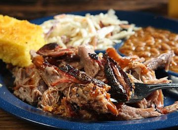 utah/blanding/restaurant/lee-s-smokin-hot-bbq