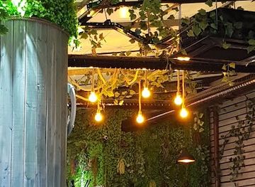 azerbaijan/kura-aras-lowland/restaurant/baku-side