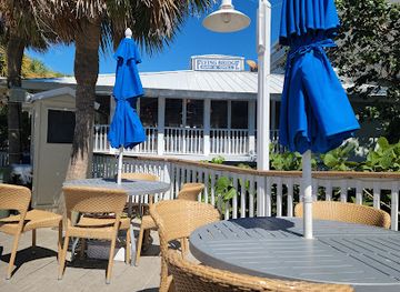 florida/st-petersburg-beach/restaurant/flying-bridge-bar-grill