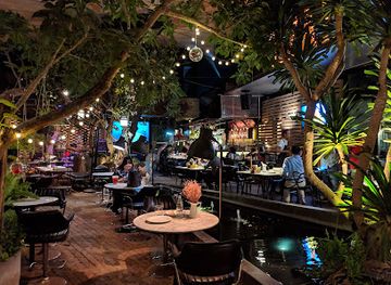 thailand/rayong/restaurant/the-bizarre-island