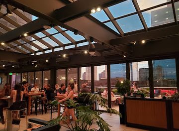 new-jersey/jersey-city/restaurant/rooftop-at-exchange-place