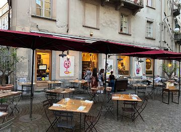 italy/turin/restaurant/tre-galli