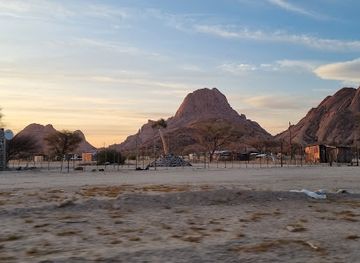 namibia/spitzkoppe/restaurant/saridao-mini-market