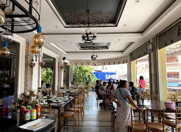 cambodia/battambang/sangkat-svay-por/restaurant/white-rose-restaurant