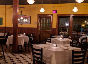 wisconsin/milwaukee/bay-view/restaurant/tenuta-s-italian-restaurant