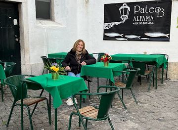 portugal/lisbon/alfama/restaurant/o-beco-a-tradicao-do-bacalhau