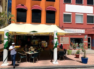 curacao/otrobanda/restaurant/iguana-cafe