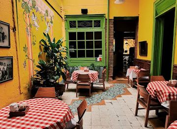 colombia/medellin/la-candelaria/restaurant/pizzeria-centro