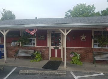 indiana/hoosier-national-forest/restaurant/van-s-country-table