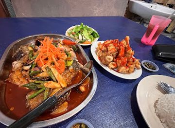 malaysia/pulau-pangkor/restaurant/chef-makbul-kitchen