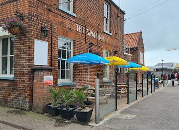united-kingdom/norfolk-broads/restaurant/the-swan-inn-stalham