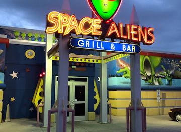 north-dakota/bismarck/restaurant/space-aliens-grill-bar