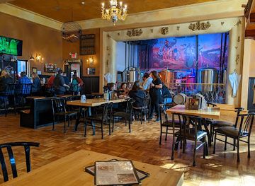 wisconsin/baraboo-range/restaurant/al-ringling-brewing-co