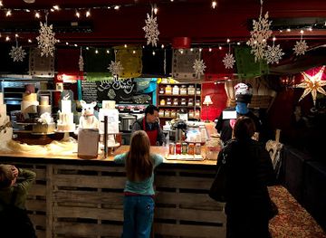 colorado/crested-butte/restaurant/momo-s