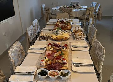 montenegro/kuci/restaurant/alimento