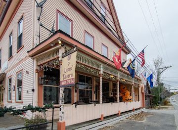new-hampshire/great-north-woods/restaurant/the-lazy-lion
