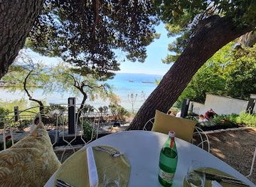 croatia/split/restaurant/dvor