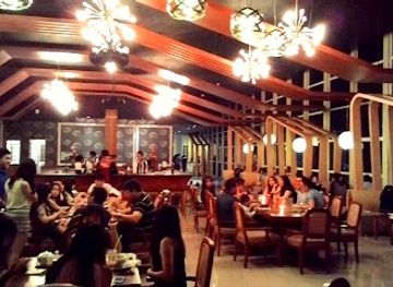 indonesia/makassar/restaurant/on20-bar-dining-sky-lounge