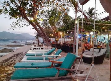 indonesia/gili-islands/restaurant/raja-bar-restaurant
