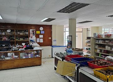 palau/kayangel-atoll/restaurant/king-s-minute-mart