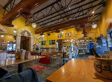 north-carolina/asheville/restaurant/gypsy-queen-market-deli-food-truck