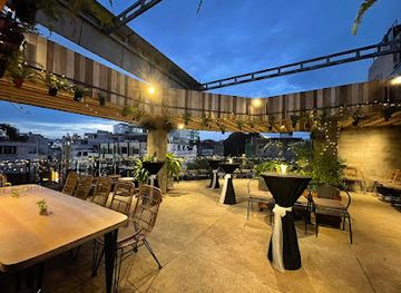 vietnam/ho-chi-minh-city/district-1/restaurant/chanh-bistro-rooftop-saigon