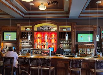 new-york/watkins-glen/restaurant/blue-pointe-grille