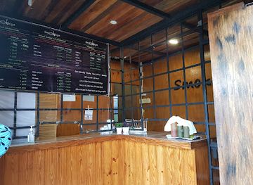 trinidad-and-tobago/siparia/restaurant/smokeya