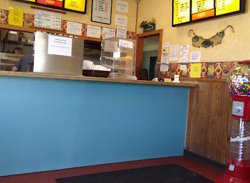 michigan/muskegon/restaurant/fish-n-chicks