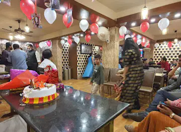 The Pacific Hut - Family Restaurants in Lucknow