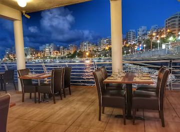 malta/bugibba/restaurant/ostrica-nera