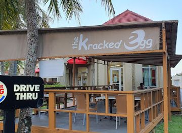 guam/ypao-beach-park/restaurant/the-kracked-egg