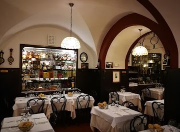 italy/bologna/restaurant/ristorante-da-nello-al-montegrappa