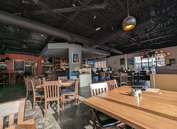 kansas/red-hills/restaurant/cliff-s-taphouse